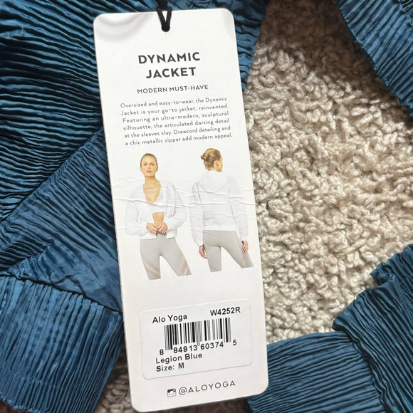 Alo Yoga Dynamic Jacket - Picture 4 of 5